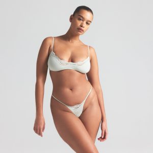 SCOOP BRALETTE