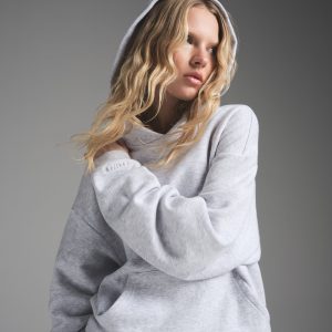 CLASSIC HOODIE
