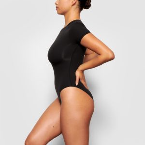 T-SHIRT BODYSUIT