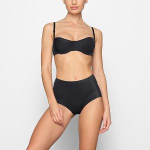 UNLINED STRAPLESS BRA