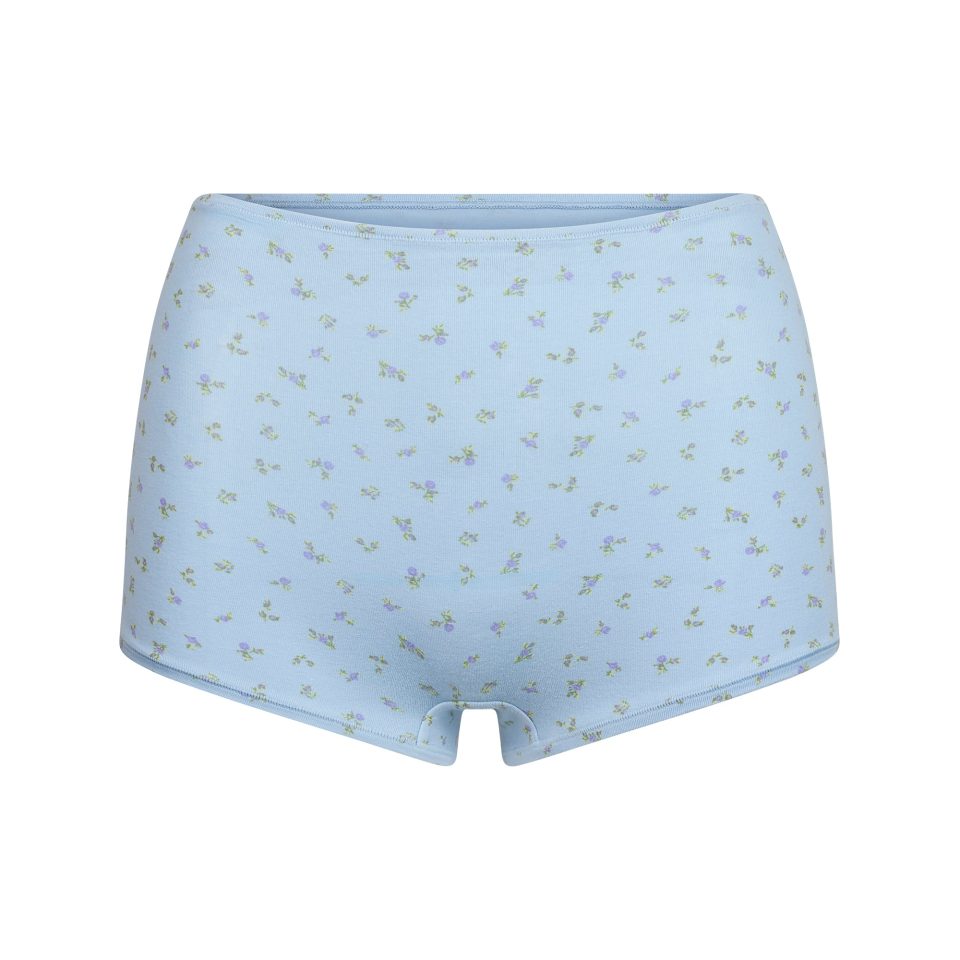 BOY SHORT