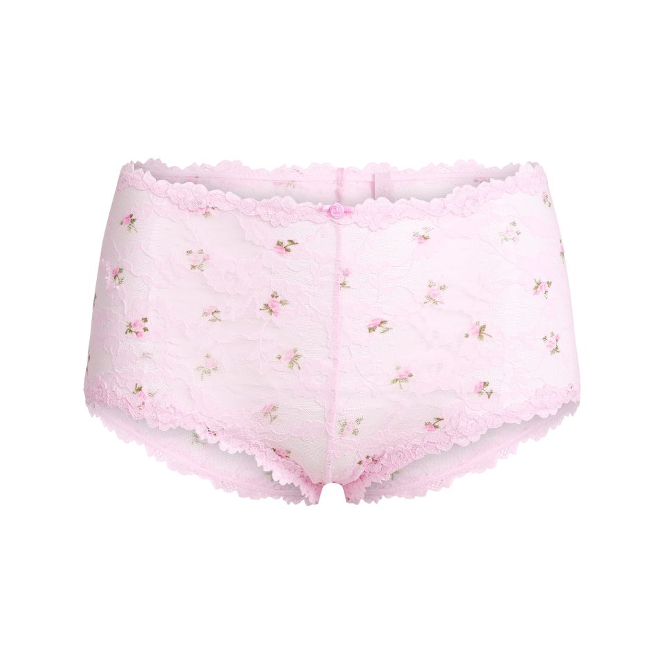 BOY SHORT