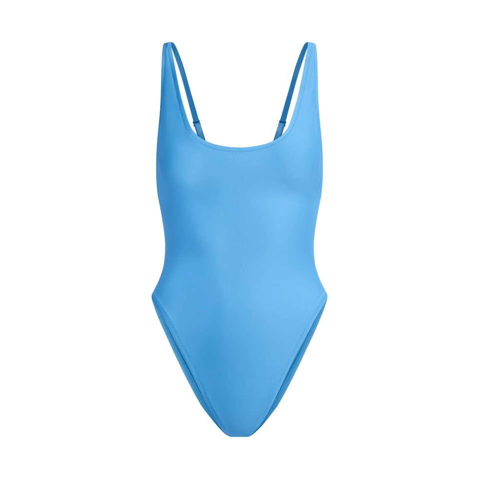 SCOOP NECK ONE PIECE