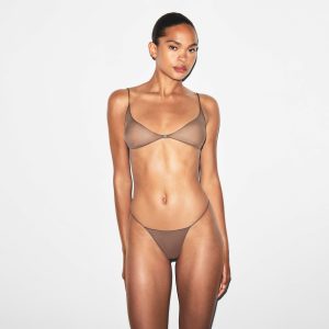 SKIMPY SCOOP BRALETTE